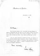 Carta do Presidente da República, Mário Soares, [endereçada ao congressista americano, Henry A.Waxman], informando da sua intenção pessoal de atribuir ao Dr. Aristides de Sousa Mendes do Amaral e Abranches, em reconhecimento do comportamento heroico por ele revelado, um grau elevado de uma condecoração portuguesa.