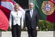 Visita de Estado a Portugal da Presidente da República da Croácia, Kolinda Grabar-Kitarović. O Presidente da República Marcelo Rebelo de Sousa recebe a Presidente da República da Croácia, com uma cerimónia de boas-vindas na Praça do Império - Mosteiro dos Jerónimos. Na cerimónia foram prestadas Honras Militares, com a execução dos Hinos Nacionais dos dois países, salva de 21 tiros, revista e desfile da Guarda de Honra, a 11 de maio de 2008

