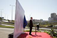 O Presidente da República, Aníbal Cavaco Silva, preside à Cerimónia de Descerramento da Placa Toponímica da Avenida Marechal António de Spínola, no cruzamento da Avenida dos Estados Unidos da América com a Avenida Almirante Gago Coutinho, a 11 de abril de 2010