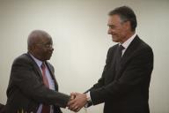 O Presidente da República, Aníbal Cavaco Silva, e o Presidente da República de Moçambique, Armando Guebuza, presidem à Sessão de Encerramento do Seminário Económico, no Palacete do Hotel Tivoli, Sala Condes de Sucena, Lisboa, a 30 de abril de 2010