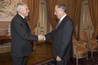O Presidente da República, Marcelo Rebelo de Sousa, recebe, em audiência no Palácio de Belém, o Presidente do Supremo Tribunal Administrativo, Vítor Manuel Gonçalves Gomes, que lhe apresenta cumprimentos de Ano Novo, a 30 de janeiro de 2018.
