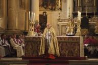 A Dra. Maria Cavaco Silva assiste, no Mosteiro dos Jerónimos, à Primeira Catequese Quaresmal proferida por Sua Eminência o Cardeal-Patriarca de Lisboa, D. Manuel Clemente, a quem apresenta depois cumprimentos, por ocasião da sua elevação ao Cardinalato, a 22 de fevereiro de 2015