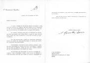 Carta do Presidente da República, Ramalho Eanes, endereçada ao Presidente da República do Iraque, Saddam Hussein, remetendo-lhe a título de oferta, e aproveitando a ocasião de uma visita a Bagdad de uma Missão Oficial Portuguesa, presidida pelo Ministro do Comércio, "uma obra que contém as melhores reproduções da cartografia portuguesa e que simboliza a vocação universalista de Portugal"