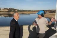 O Presidente da República Marcelo Rebelo de Sousa desloca-se à barragem da Aguieira, inteirando-se da preocupante situação das reservas de água, a 31 de outubro de 2017