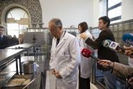 O Presidente da República Marcelo Rebelo de Sousa visita o CASA - Centro de Apoio Social dos Anjos da Santa Casa da Misericórdia de Lisboa (SCML), onde colabora na distribuição de refeições e almoça com os utentes, a 4 de dezembro de 2017