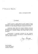 Carta do Presidente da República, Jorge Sampaio, dirigida a Sua Santidade o Papa João Paulo II remetendo um álbum de fotografias relativo à visita apostólica do Santo Padre a Portugal, em maio de 2000.