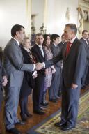O Presidente da República, Aníbal Cavaco Silva, recebe o Presidente, os Vice-Presidentes e os Líderes dos Grupos Parlamentares da Assembleia da República, que lhe apresentam cumprimentos de Boas Festas, a 21 de dezembro de 2011