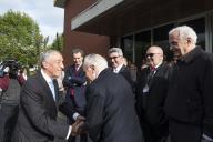 O Presidente da República Marcelo Rebelo de Sousa, acompanhado pelo Secretário de Estado Adjunto da Saúde, Fernando Araújo, e do Presidente da Administração Regional de Saúde do Norte, Pimenta Marinho, visita alguns dos Pavilhões do Hospital Magalhães Lemos, a 2 de maio de 2008

