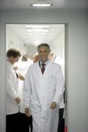 O Presidente da República, Aníbal Cavaco Silva, esteve presente na cerimónia de inauguração da unidade fabril da FARMA APS, na Venda Nova, Amadora, a 17 de novembro de 2006