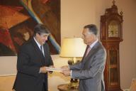 O Presidente da República, Aníbal Cavaco Silva, recebe em audiência o Embaixador João da Cãmara, para entrega de cartas credenciais como representante diplomático de Portugal em Nova Delhi, Índia, a 16 de setembro de 2015