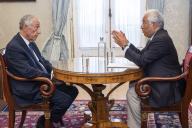 O Presidente da República Marcelo Rebelo de Sousa recebe, a seu pedido, o Primeiro-Ministro indigitado do XXII Governo Constitucional - António Costa - que lhe submete a proposta de composição do Governo, a 15 de outubro de 2019