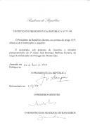 Decreto que exonera, sob proposta do Governo, o ministro plenipotenciário de 1.ª classe José Henrique Barbosa Ferreira do cargo de Embaixadora de Portugal em Montevideu [Uruguai].