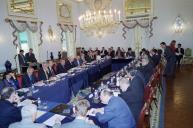 O Presidente da República, Jorge Sampaio, preside a uma mesa redonda sobre questões institucionais europeias, no Palácio de Belém, a 3 de junho de 2002