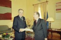 Audiência concedida pelo Presidente da República, Jorge Sampaio, ao Secretário-Geral do Ministério dos Negócios Estrangeiros, Embaixador Pedro Ribeiro de Menezes, a 24 de outubro de 2000