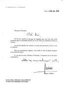 Carta do Presidente da República Francesa, Jacques Chirac, dirigida ao Presidente da República de Portugal, Jorge Sampaio, agradecendo - em nome da família das vítimas e em seu nome pessoal - mensagem de simpatia endereçada, depois da catástrofe aérea ocorrida com o voo AF 4590 "que enlutou a França e a Europa."