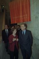 Deslocação do Presidente da República, Jorge Sampaio, à inauguração da exposição de Lydia Reinhold "Reflexos - Uma homenagem a Vieira da Silva", no Museu da Água, 6 de março de 1999