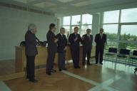 O Presidente da República, Jorge Sampaio, desloca-se ao Centro Cultural de Belém, para o lançamento do livro " O 25 de Abril na Arte Pública Portuguesa",  18 de maio de 1999