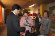 A Dra. Maria Cavaco Silva visita, em Lisboa, o “Espaço Aberto ao Diálogo”, da Comunidade Vida e Paz, uma intervenção complementar diurna à atividade de rua que os voluntários da instituição desenvolvem em apoio aos sem-abrigo, a 20 de dezembro de 2012