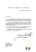 Carta do Presidente da República Oriental do Uruguai, Julio Maria Sanguinetti, dirigida ao Presidente da República Portuguesa, Dr. Jorge Sampaio, convidando-o a estar presente na cerimónia de transmissão do mandato presidencial para o Dr. Jorge Batle, em Montevideu, no dia 1 de março de 2000.