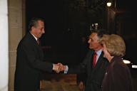 O Presidente da República, Aníbal Cavaco Silva, encontra-se em Nicósia com o Presidente de Chipre, Tassos Nikolaou Papadopoulos, durante uma escala na viagem que o vai levar à Jordânia para uma visita oficial de dois dias, a 15 de fevereiro de 2008