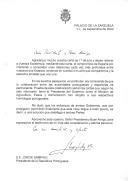 Carta do Rei D. Juan Carlos I de Espanha, dirigida ao Presidente da República Portuguesa, Jorge Sampaio, em resposta à sua carta de 17 de julho de 2003, relativa à questão das Pescas, reiterando "o compromisso da Espanha em manter e consolidar umas relações cada vez mais profundas" entre os dois Estados.
