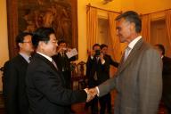O Presidente da República, Aníbal Cavaco Silva, recebe em audiência o Vice-Presidente do Comité Permanente da Assembleia Nacional Popular da China, Wang Zhaoguo, a 5 de junho de 2006