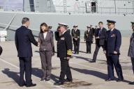 Visita do Presidente da República, Aníbal Cavaco Silva, a dois navios da Armada e à Escola de Tecnologias Navais na Base Naval de Lisboa, Alfeite, a 29 de outubro de 2013