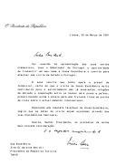 Carta do Presidente da República, Mário Soares, dirigida ao Presidente da República Tunisina, Zine El Abibdine Ben Ali, formalizando convite para uma visita oficial a Portugal, sugerindo que as datas da mesma seja "ajustadas através das vias diplomáticas habituais".