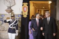 O Presidente da República e Senhora de Aníbal Cavaco Silva,  recebem, no Palácio de Belém, o Presidente da Letónia, Vladis Zatlers, que condecorou o Presidente num gesto de gratidão pela sua posição em defesa da independência dos Estados Bálticos, a 19 de novembro de 2010