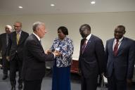 O Presidente Marcelo Rebelo de Sousa com o Presidente da República do Quénia, Uhuru Kenyatta num encontro à margem da 73.ª Assembleia Geral da Organização das Nações Unidas, em Nova Iorque, Estados Unidos da América, a 24 de setembro de 2018 
