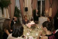 A Drª Maria Cavaco Silva participa, na Residência do Embaixador dos EUA, no jantar de gala a favor do Programa Nacional de Rastreio do Cancro da Mama “Gala for Hope”, a 27 de outubro de 2007