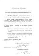 Decreto que reduz, por indulto, em um ano, por razões humanitárias, a pena residual de prisão aplicada a Carlos Inácio Teixeira, de 47 anos de idade, no processo n.º 2111/96 do 1.º Juízo do Tribunal de Círculo de Leiria.