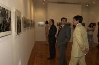 O Presidente da República, Jorge Sampaio, preside à inauguração da Exposição de Fotografia "Um Domingo em Maio", de Jorge Brilhante, na Biblioteca Municipal de Belém, a 5 de junho de 2003