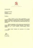 Carta do Presidente da República de Singapura, S R Nathan, dirigida ao Presidente da República Portuguesa, Jorge Sampaio, felicitando-o pela sua reeleição, com maioria absoluta, para um segundo mandato e afirmando a sua vontade para trabalhar no incremento do "estreitar das relações bilaterais Portugal-Singapura".