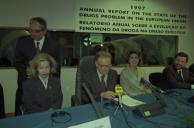 Deslocação do Presidente da República, Jorge Sampaio, à sessão de lançamento do "Relatório Anual sobre a Evolução do Fenómeno da Droga na União Europeia, 1997", no Observatório da Droga e da Toxicodependência, em Lisboa, a 4 de novembro de 1997