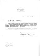 Carta do Presidente da República Checa, Vaclav Havel, dirigida ao Presidente da República Portuguesa, Jorge Sampaio, agradecendo a ratificação por Portugal do acordo sobre o alargamento da NATO e manifestando que o seu país possa, em breve, tornar-se membro efetivo da Aliança Norte Atlântica e da região Euroatlântica.