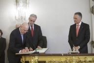 O Presidente da República, Aníbal Cavaco Silva, confere posse ao Conselheiro de Estado Vítor Augusto Brinquete Bento, a 23 de janeiro de 2015