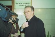 O Presidente da República Jorge Sampaio, acompanhado da Senhora Dona Maria José Ritta, exerce o seu direito de voto na Escola Marquesa da Alorna, no âmbito das eleições autárquicas, a 14 de dezembro de 1997