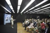 A Dra. Maria Cavaco Silva é a convidada de honra da sessão de abertura do 5º Encontro Anual de Parceiros Sociais, promovido pela Microsoft Portugal, durante a qual foi lançado o novo Canal On-line do Banco Alimentar Contra a Fome, a 26 de maio de 2011