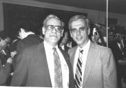 Isaac "Ike" Bitton e Tony Coelho, em maio de 1987, em receção na Embaixada de Portugal em Washington