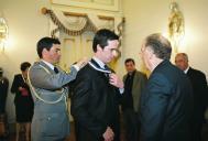 O Presidente da República, Jorge Sampaio, condecora com o Grau de Comendador da Ordem do Infante D. Henrique, várias individualidades do mundo do espetáculo, a 5 de março de 2006