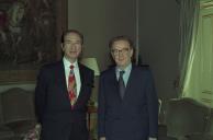 O Presidente da República, Jorge Sampaio, oferece um almoço ao empresário, Santley Ho, a 23 de outubro de 1996
