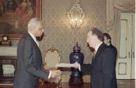 O Presidente da República, Jorge Sampaio, recebe credenciais de novos embaixadores em Portugal, a 10 de março de 2000