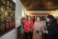 A Dra. Maria Cavaco Silva participa, em Cascais, na inauguração da Exposição “Temas Náuticos Portugueses do Século XVI”, de Maria Thereza Mimoso, a 9 de outubro de 2009
