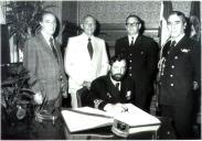 Receção ao Cônsul Geral de Portugal, ao Comandante e ao Imediato da corveta  "Afonso Cerqueira" pelas autoridades de Montreal, por ocasião das comemorações do dia 10 de Junho de 1979, no Canadá.