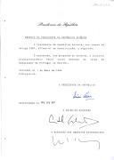 Decreto de exoneração do ministro plenipotenciário Paulo Couto Barbosa do cargo de Embaixador de Portugal em Nairobi [Quénia]