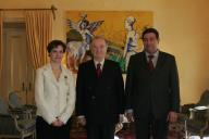 O Presidente da República, Jorge Sampaio, condecora a Enfermeira Natália Maria Gonçalves, no Palácio de Belém, a 22 de dezembro de 2005