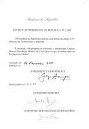 Decreto que nomeia, sob proposta do Governo, o embaixador António Manuel Mendonça Martins da Cruz para o cargo de Embaixador de Portugal em Madrid [Espanha].