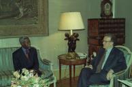 Audiência concedida pelo Presidente da República, Jorge Sampaio, ao Ministro dos Negócios Estrangeiros de Angola, Venâncio da Silva Moura, a 17 de dezembro de 1996