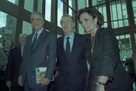 Deslocação do Presidente da República, Jorge Sampaio, ao Centro de Arte Moderna da Fundação Calouste Gulbenkian, para presidir à inauguração da exposição " O Crime do Padre Amaro" da Pintora Paula Rego, a 18 de maio de 1999
